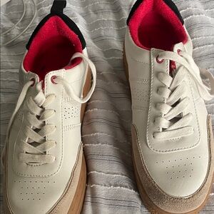 Zara White and Pink Sneakers
